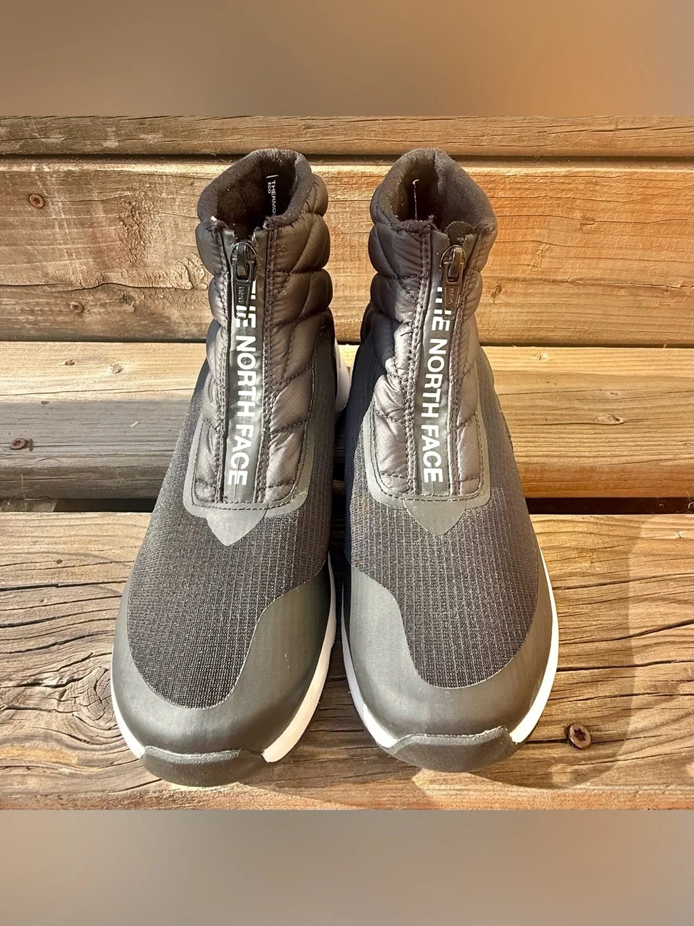 The North Face ThermoBall Eco Zip Black Winter Boots Women’s 8